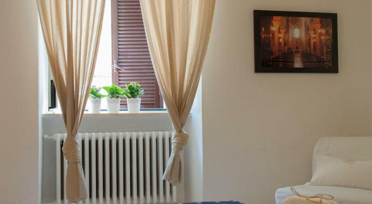 B&B Longobardi Trani Zewnętrze zdjęcie